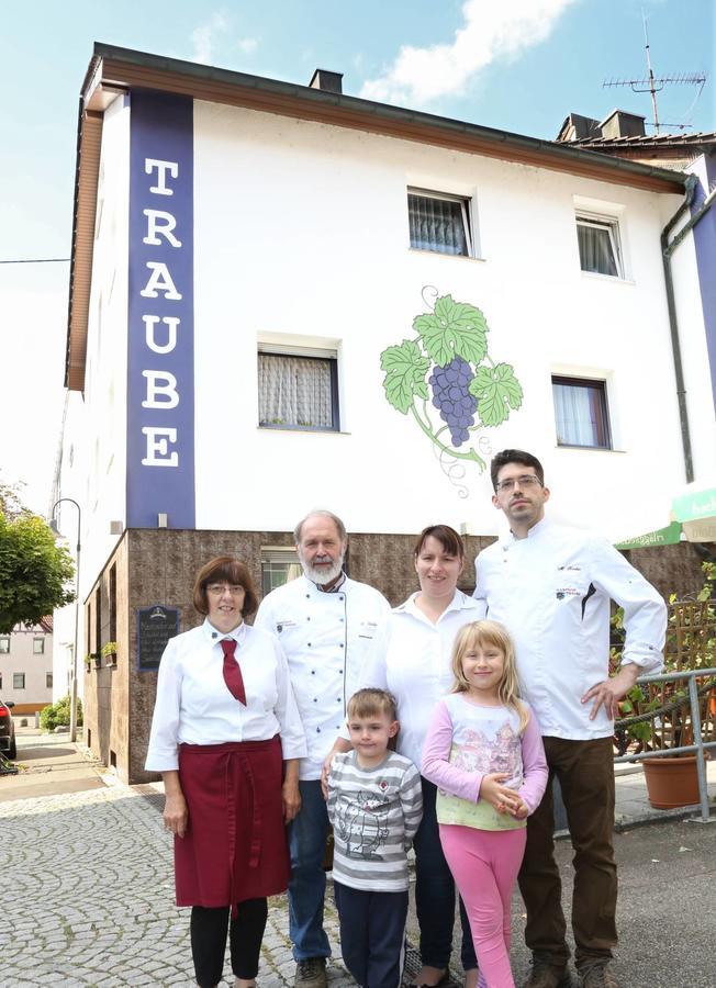 Traube 3*